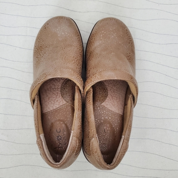 BOC Womens Bronze Gold Metallic Faux Leather Clogs Arch Support Size 9.5M EUC - Picture 6 of 11